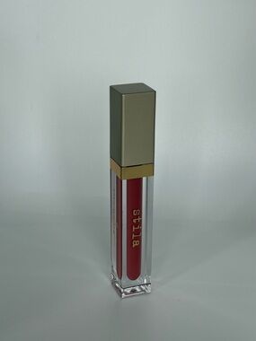 Stila lip gloss— in the red